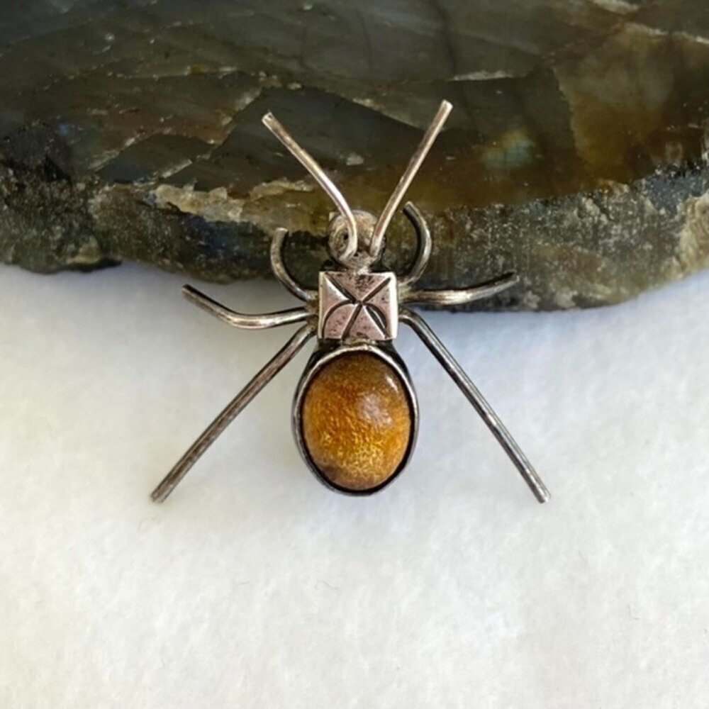 Sterling Silver 925 Oval Tigers Eye Cabochon Spider Critter Dainty Bug Brooch